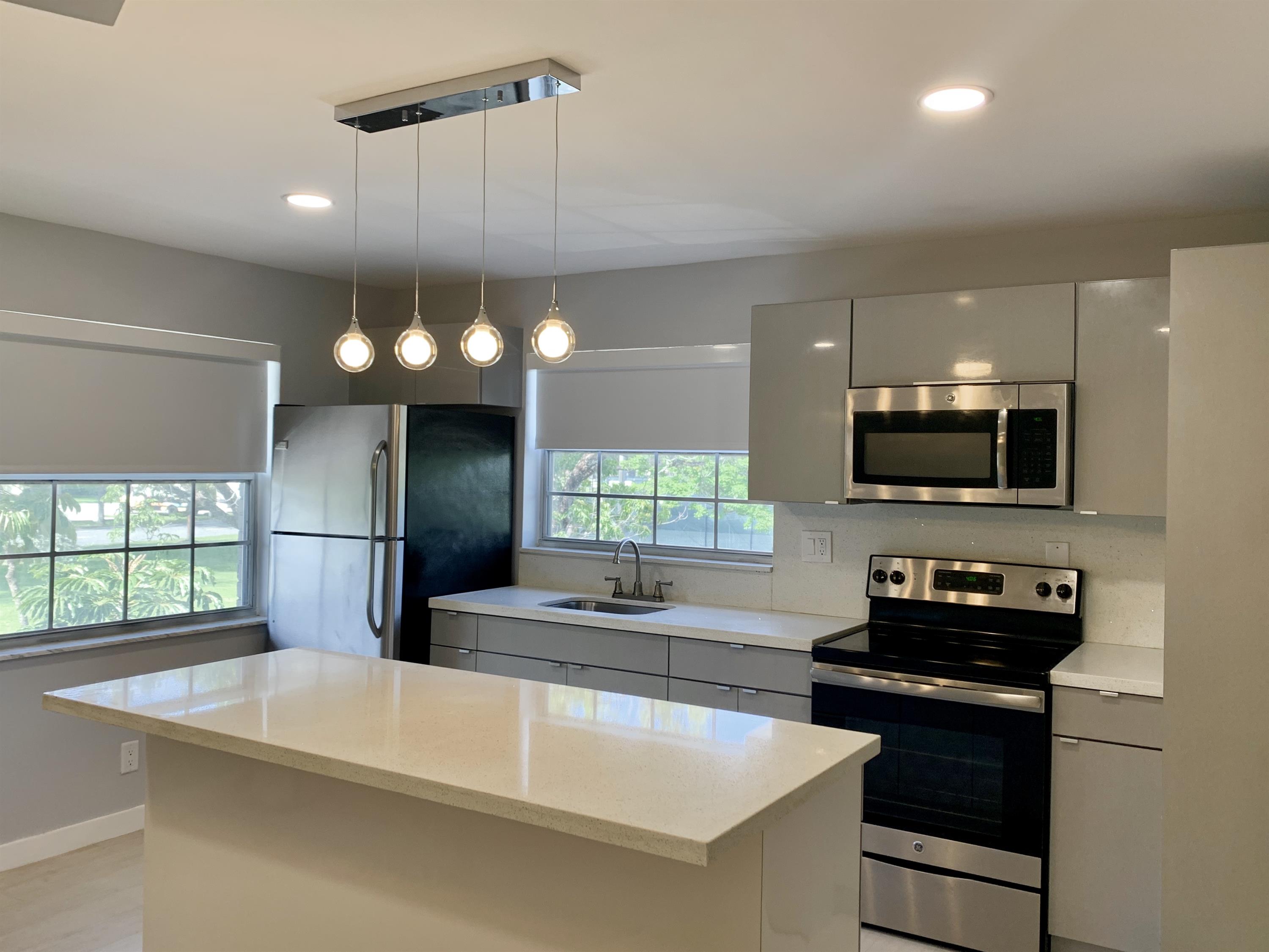 645 NE 10TH AVE - 6