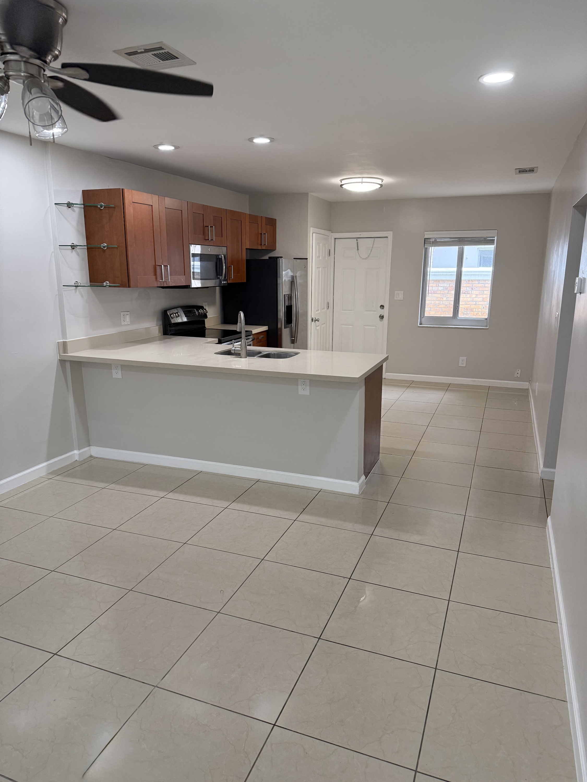 1466 HOLLY HEIGHTS DR