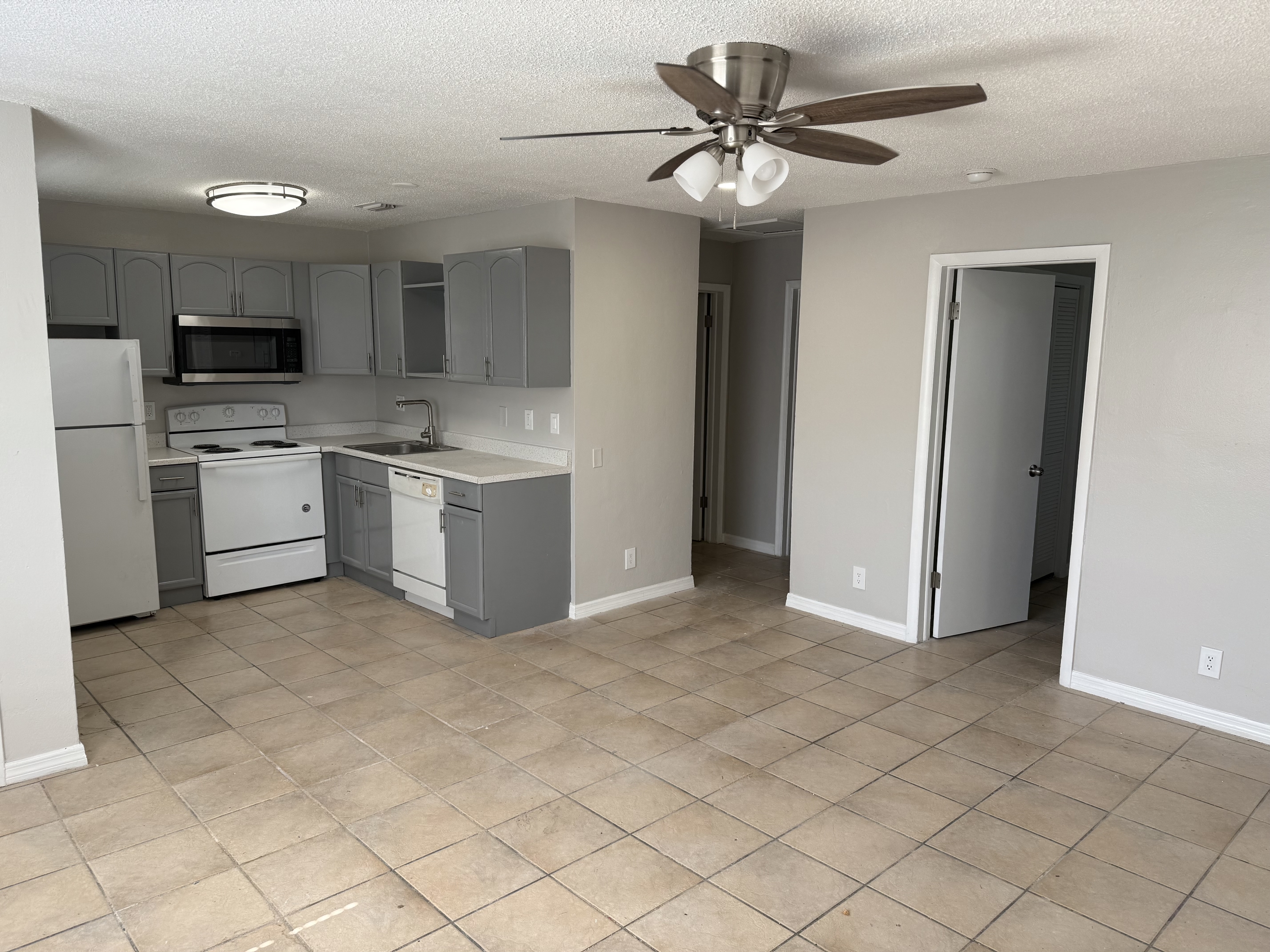 1321 Holly Heights Drive - 4