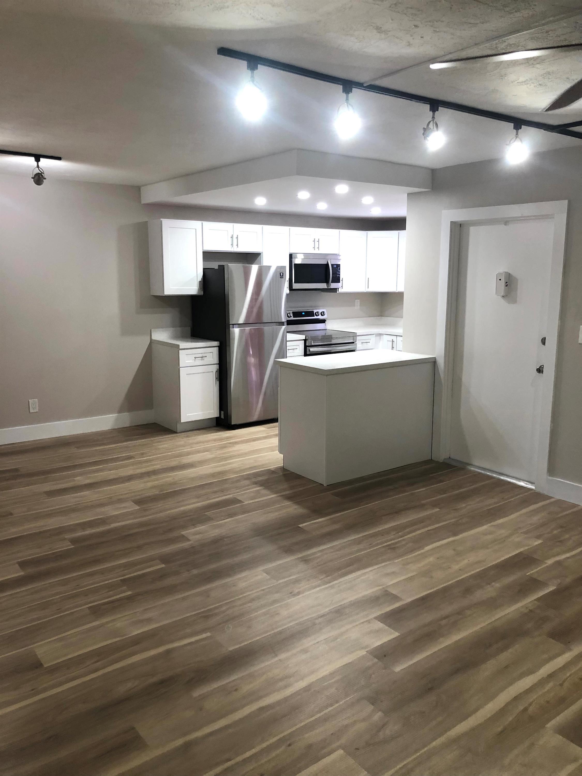 320 SE 11TH AVE - 208