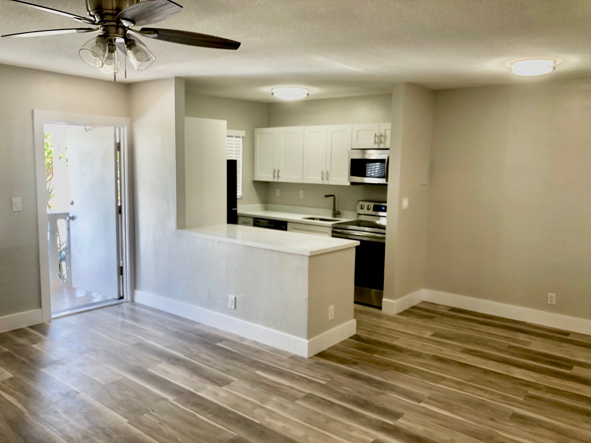 530 NE 20TH ST - 3A